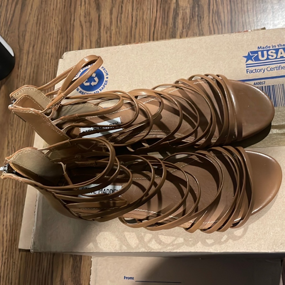 Steve Madden Size 8 Sandals, Brown Like New